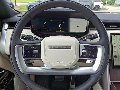 2025 Land Rover Range Rover SE