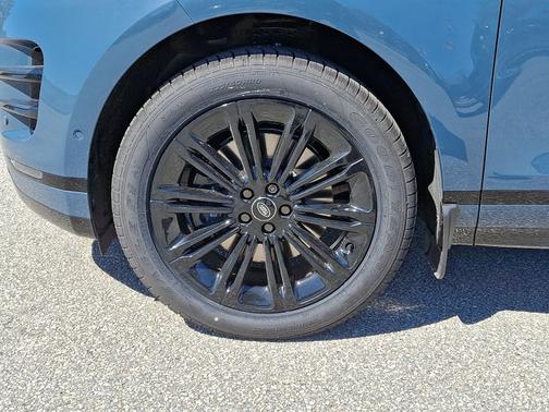 2026 Land Rover Range Rover Evoque Dynamic SE