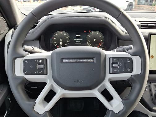 2025 Land Rover Defender S