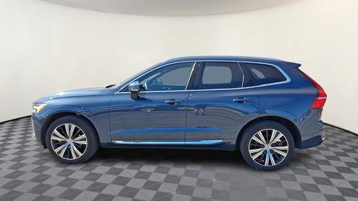 Denim Blue Metallic 2023 Volvo XC60 Plus Bright Theme