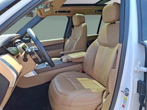 2023 Land Rover Range Rover SE
