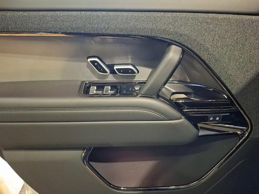 2025 Land Rover Range Rover Sport S