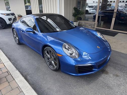 2017 Porsche 911 Carrera