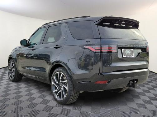2024 Land Rover Discovery Dynamic SE