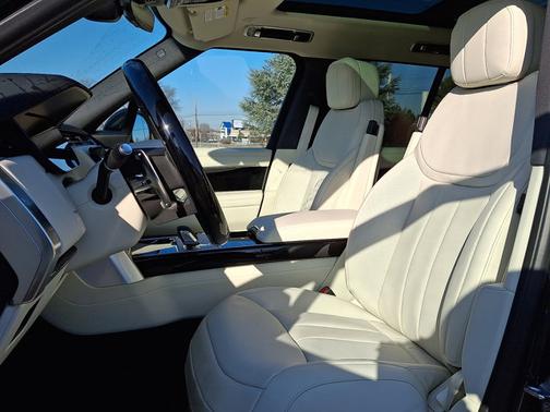 2026 Land Rover Range Rover SE