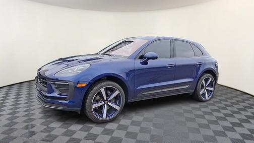 2024 Porsche Macan Base (PDK)