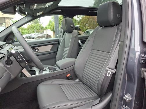 Varesine Blue Metallic - 1EH 2026 Land Rover Discovery Sport Landmark