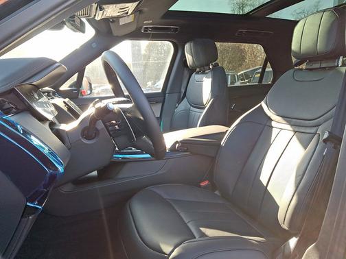 2026 Land Rover Range Rover Sport SE