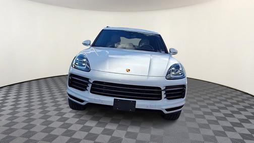 2023 Porsche Cayenne Platinum Edition