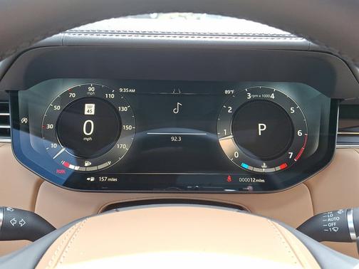 2025 Land Rover Range Rover SE