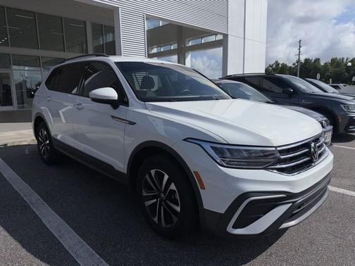 Pure White 2023 Volkswagen Tiguan 2.0T S