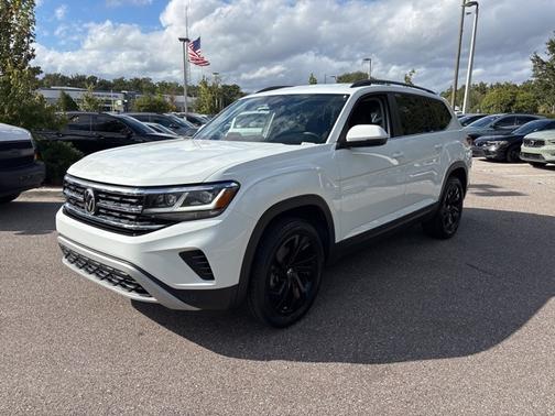 2022 Volkswagen Atlas 2.0T SE w/ Technology