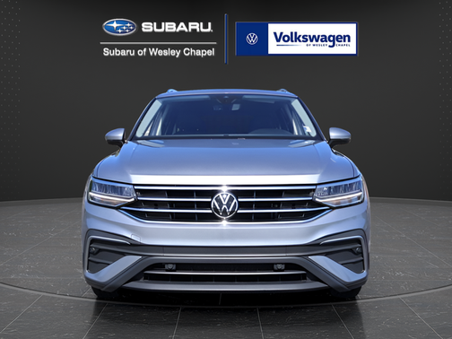 Pyrite Silver Metallic 2023 Volkswagen Tiguan 2.0T SE
