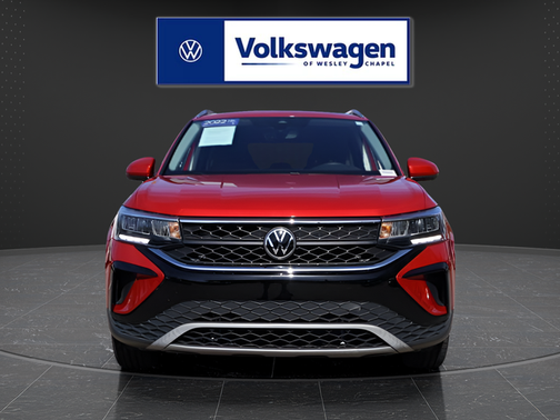 Kings Red 2022 Volkswagen Taos 1.5T SE