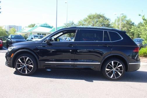 2022 Volkswagen Tiguan 2.0T SEL R-Line