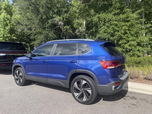 Blue Dusk 2024 Volkswagen Taos 1.5T SE