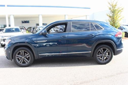 2022 Volkswagen Atlas Cross Sport 2.0T SEL R-Line