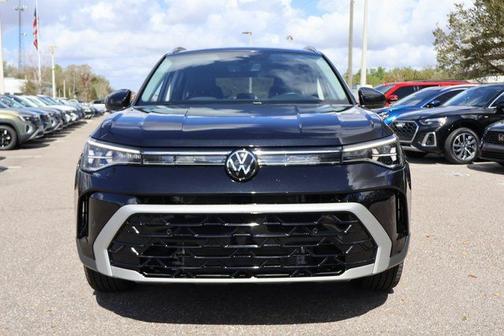 2025 Volkswagen Taos 1.5T SEL