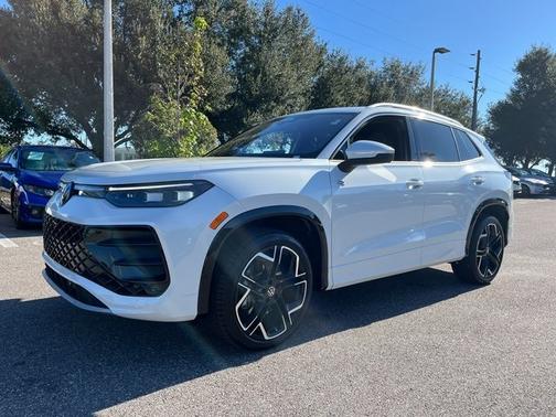 2025 Volkswagen Tiguan 2.0T SEL R-Line