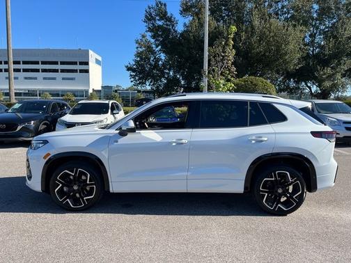 2025 Volkswagen Tiguan 2.0T SEL R-Line