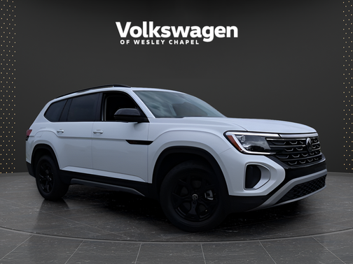 Opal White Pearl 2026 Volkswagen Atlas 2.0T Peak Edition