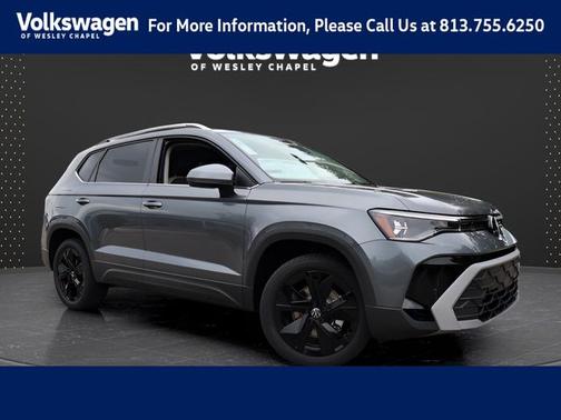 Platinum Gray Metallic 2025 Volkswagen Taos 1.5T SE