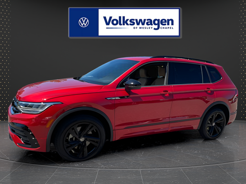 Kings Red 2024 Volkswagen Tiguan 2.0T SE R-Line Black