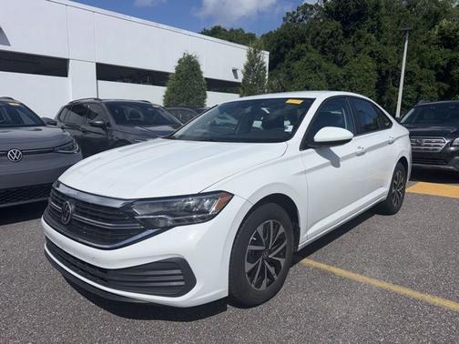 Pure White 2024 Volkswagen Jetta 1.5T S