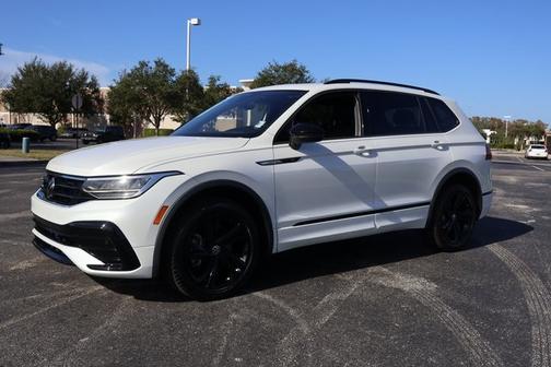 2023 Volkswagen Tiguan 2.0T SE R-Line Black