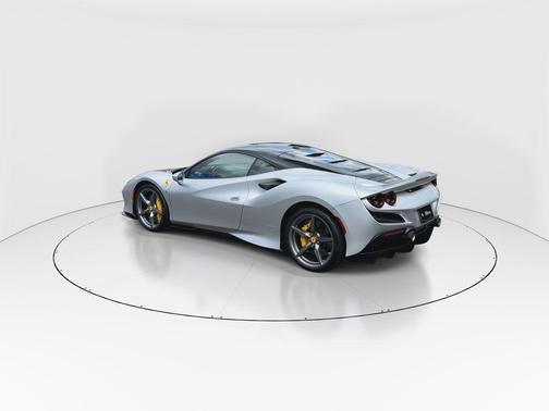 Argento Nurburgring Metallic 2022 Ferrari F8 Tributo Base