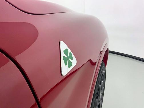 2024 Alfa Romeo Stelvio Quadrifoglio