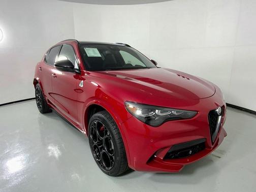 2024 Alfa Romeo Stelvio Quadrifoglio