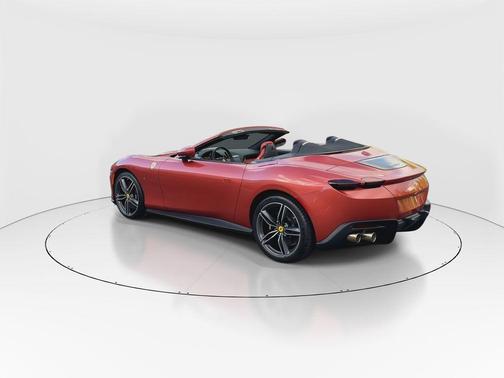 2025 Ferrari Roma Spider Base