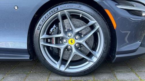 2021 Ferrari Roma Base