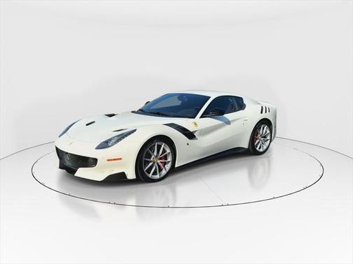 2016 Ferrari F12tdf Base
