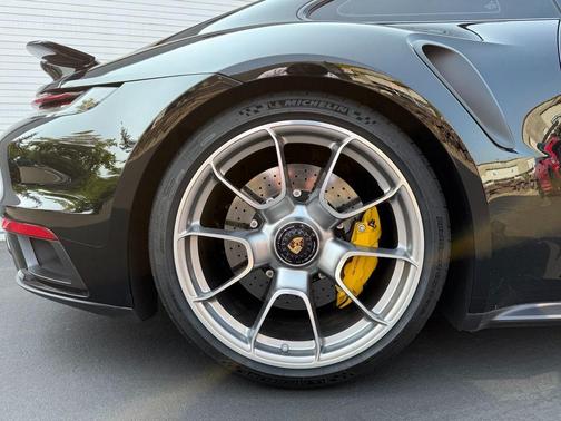 2024 Porsche 911 Turbo S