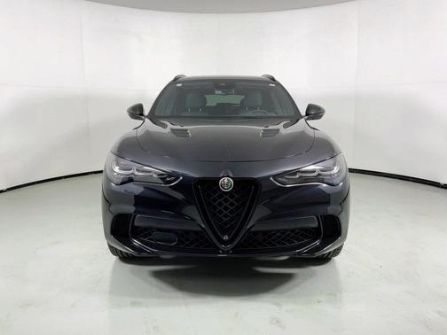 2024 Alfa Romeo Stelvio Quadrifoglio