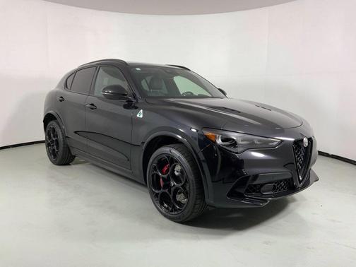 2024 Alfa Romeo Stelvio Quadrifoglio