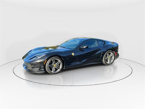2019 Ferrari 812 Superfast Base