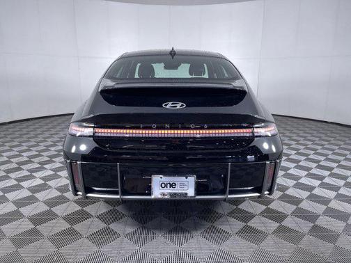 2025 Hyundai IONIQ 6 SEL