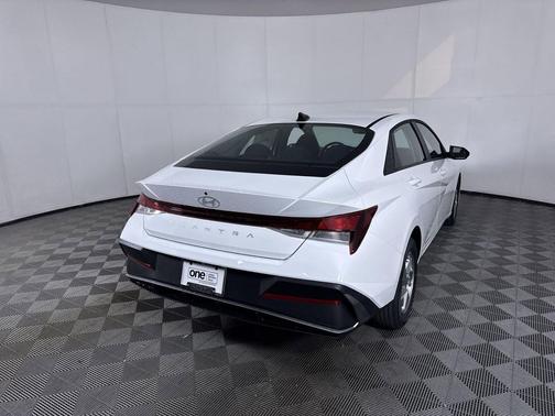Serenity White Pearl 2026 Hyundai ELANTRA SE
