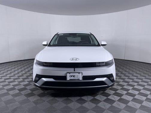 2025 Hyundai IONIQ 5 SE