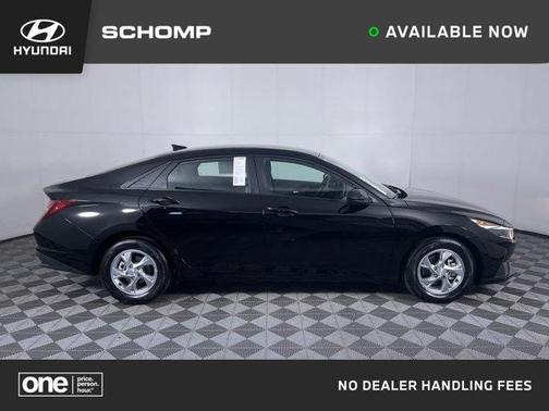 2023 Hyundai ELANTRA SE