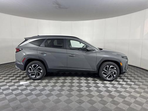 Hampton Gray 2026 Hyundai TUCSON SEL Plus