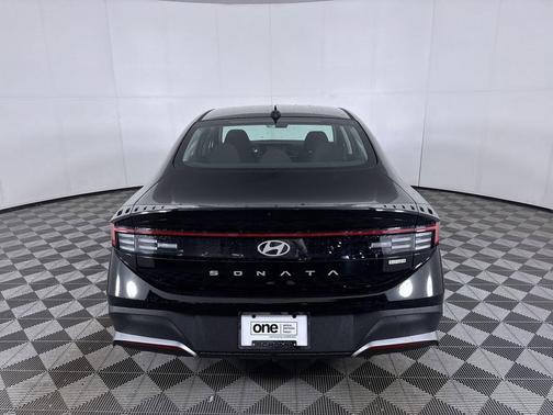 Abyss Black 2026 Hyundai SONATA Hybrid Base