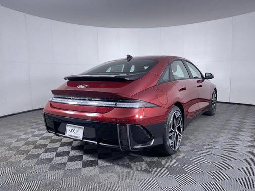 2025 Hyundai IONIQ 6 SEL