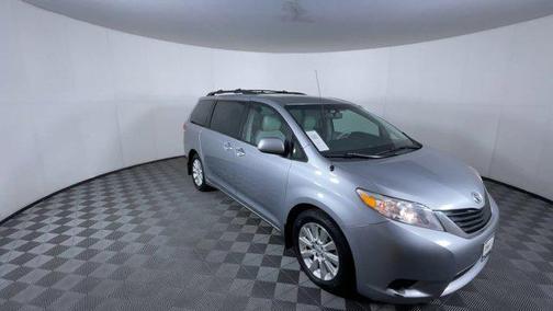 2011 Toyota Sienna LE
