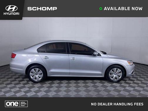 Reflex Silver Metallic 2011 Volkswagen Jetta SE
