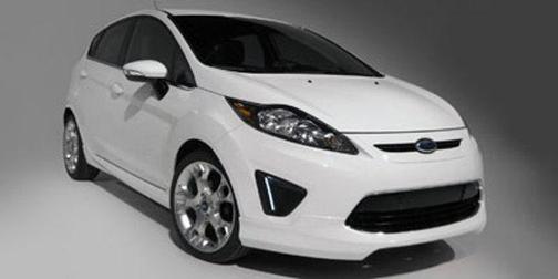 Ingot Silver Metallic 2011 Ford Fiesta SES
