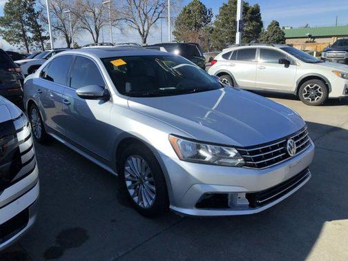 2016 Volkswagen Passat 1.8T SE